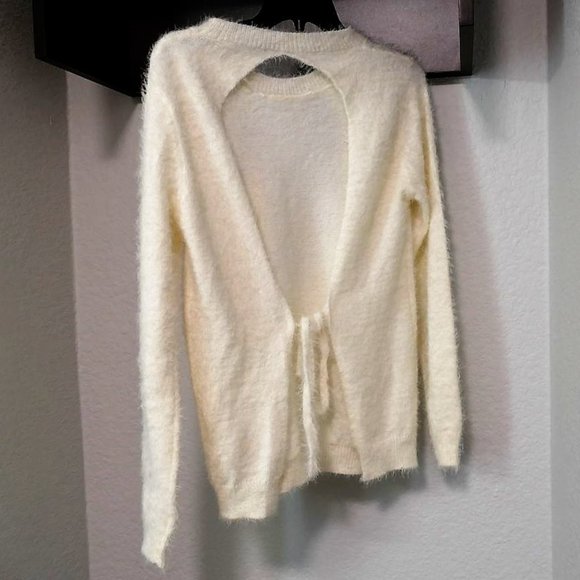 Fuzzy Open Back Tie Sweater Size Small - Picture 9 of 11